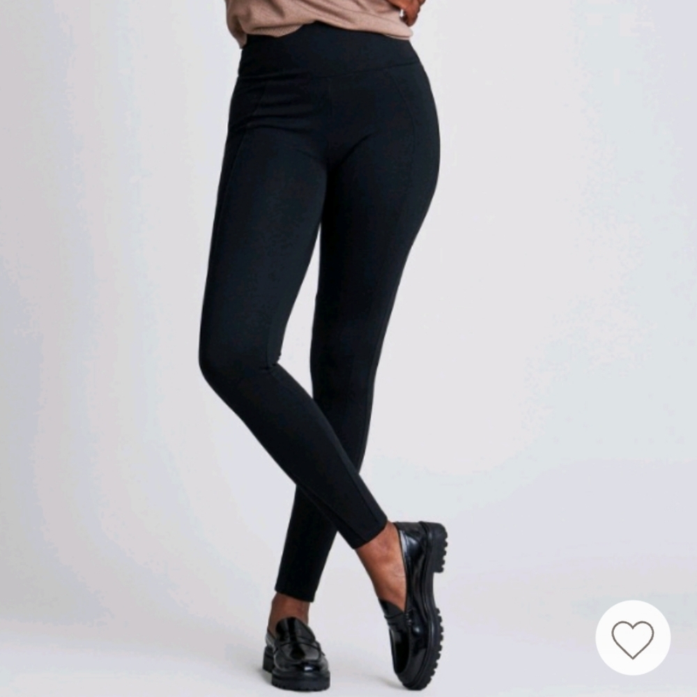 Spanx• Assets by Spanx black leggings, Sz L